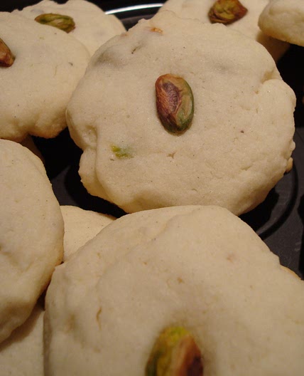 Delicate Afghan Butter Cookies/Kulche Birinjee (Gluten Free)