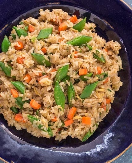 Low FODMAP Fried Rice with Sugar Snap Peas & Carrots