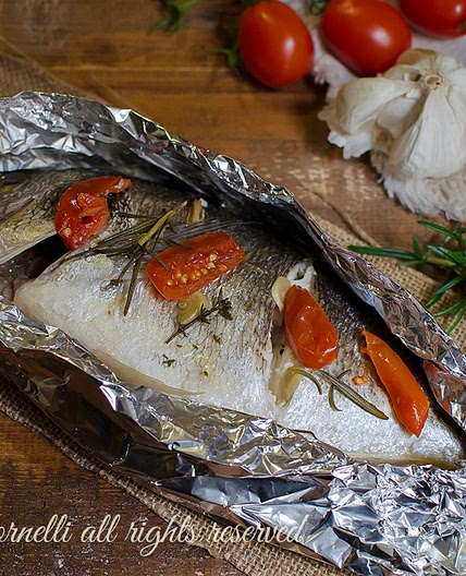 ORATA AL CARTOCCIO al FORNO con Pomodorini