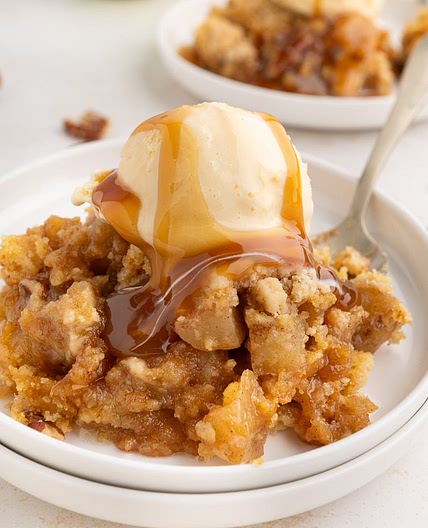 Caramel Apple Dump Cake with Fresh Apples