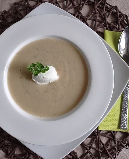 Σούπα Σελινόριζας με Μήλο Βελουτέ
