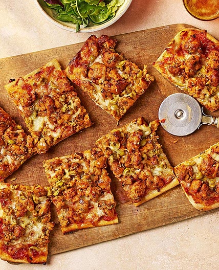 Crispy meatball pizza