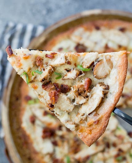 Keto Chicken Bacon Ranch Pizza