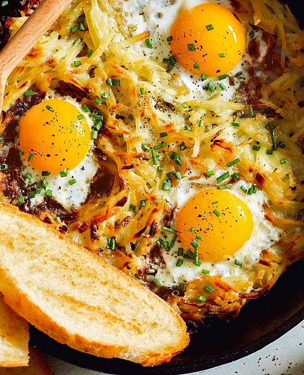 Simple Cheesy Skillet Hash Browns and Eggs