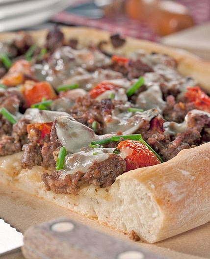 Beefy Garlic Pizza