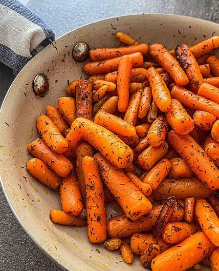 Braised Baby Carrots with Butter and Orange