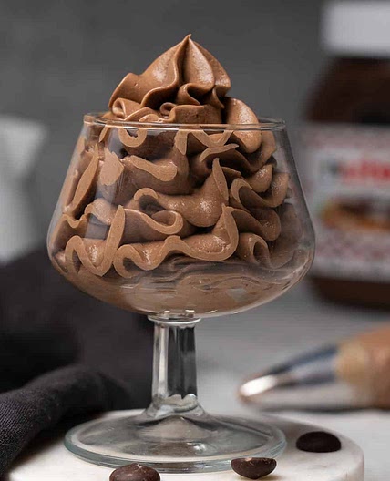 Nutella Frosting (VIDEO)