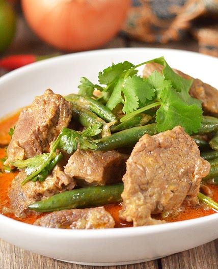 Slow Cook Thai Beef Curry