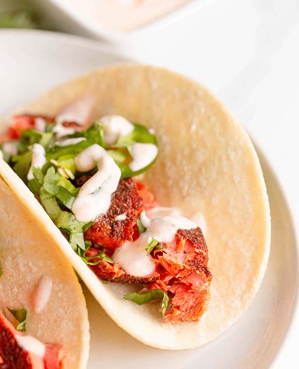 Salmon Tacos with Sriracha Cream Sauce