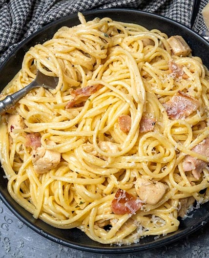 Creamy Chicken and Bacon Pasta