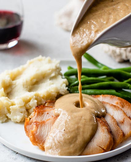 Make-Ahead Flourless Turkey Gravy (Low-Carb)