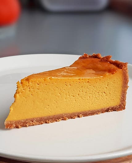 Insanely Delicious Gluten Free Pumpkin Cheesecake (Dairy Free)