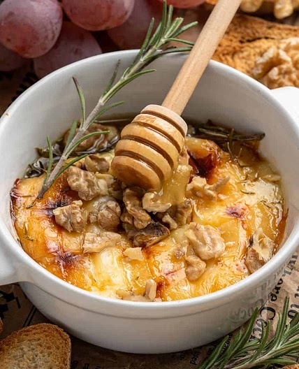 Baked Brie Cheese With Honey And Walnuts