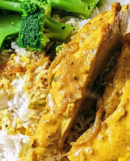 Mild turmeric chicken curry