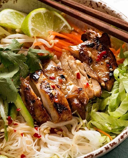 Vietnamese Noodles with Lemongrass Chicken