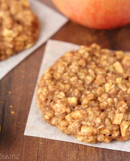 Apple Pie Oatmeal Cookies