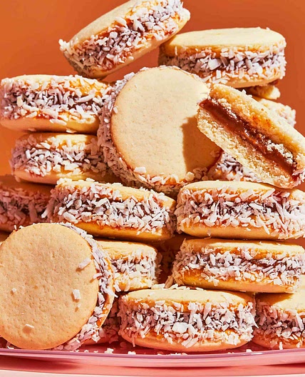 Alfajores de Maizena (Argentine Cornflour Sandwich Cookies with Coconut)