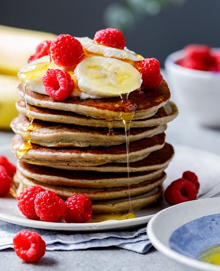Easy and healthy Banana Oat pancakes