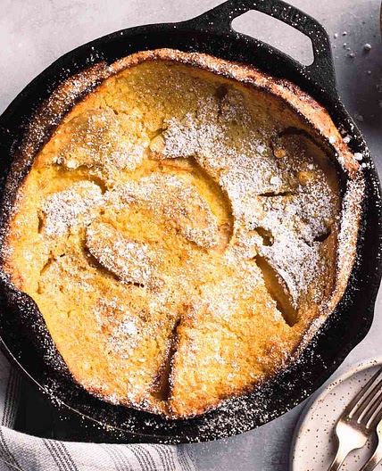 Apple Dutch Baby Oven Pancakes