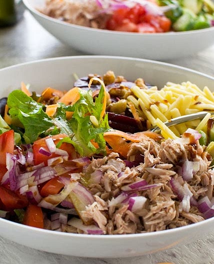 Easy Tuna Salad Recipe (10-minute Favorite Dinner)