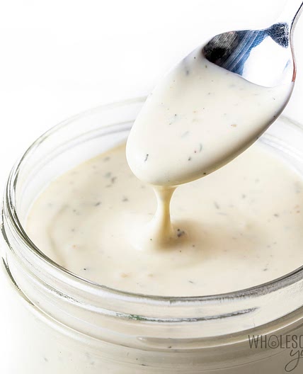 Low Carb Keto Ranch Dressing (Quick & Easy)