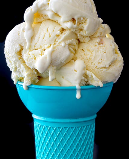 Classic Creamy Vanilla Ice Cream