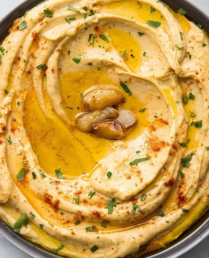 Creamy Garlic Hummus