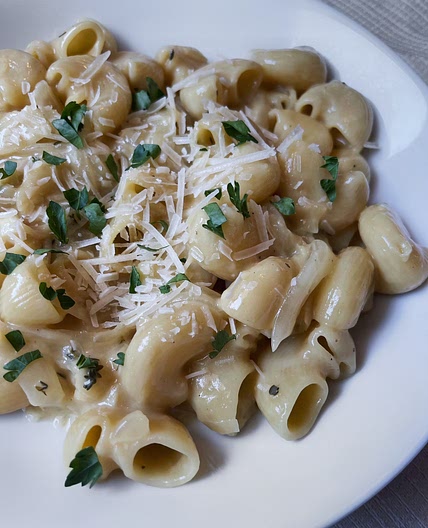 One Pot French Onion Pasta is Packed with Flavor