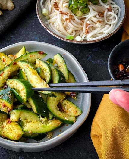 Chinese Smashed Cucumber Salad (Pai Huang Gua)