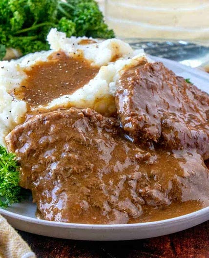 INSTANT POT CUBED STEAK AND GRAVY