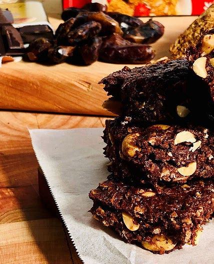 Weet-Bix™, peanut and chocolate power bars