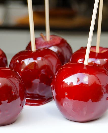 Pommes d’amour comme à la fête