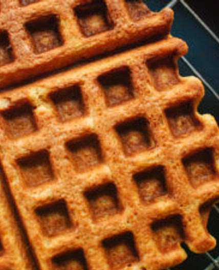Healthy Pumpkin Spice Waffles