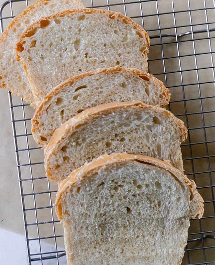 Sourdough Sandwich Bread 