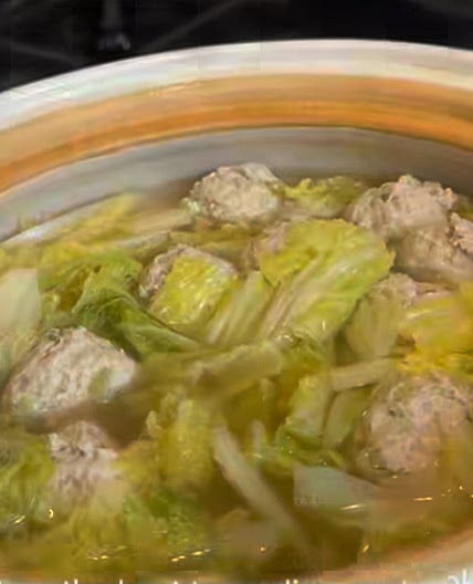 Chicken meatballs & napa cabbage soup