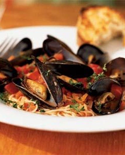 Mussels Marinara with Angel Hair Pasta