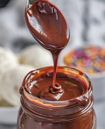 Homemade Hot Fudge Sauce