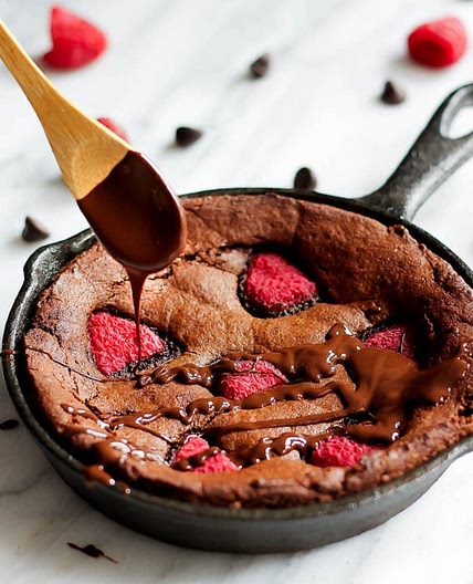 Small Batch Paleo Almond Flour Brownies with Raspberries