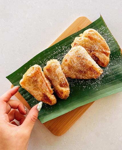 Indonesian Banana Fritters (Pisang Goreng)