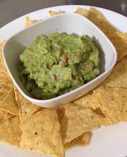 Receita de Nachos com guacamole