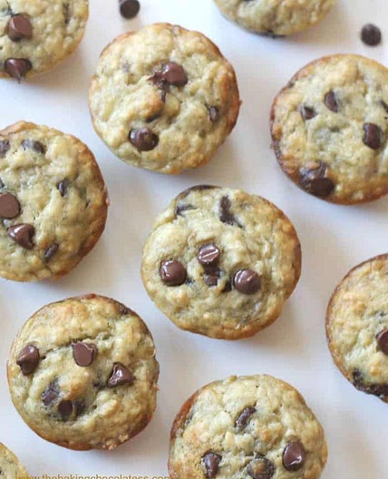 Perfect Banana Chocolate Chip Muffins! Fluffy & Moist!