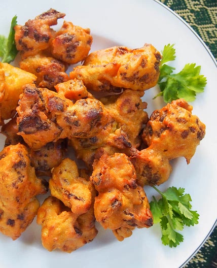 Cauliflower pakora