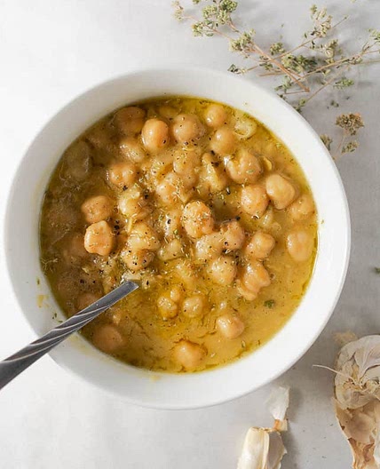 Greek Chickpea Soup With Lemon & Oregano (Revithosoupa)