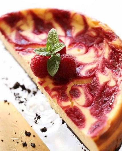 Raspberry Swirl Cheesecake