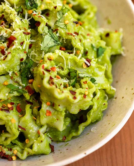 Vegan Avocado Pesto Pasta
