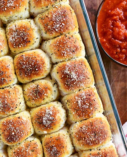 Easy Pepperoni Rolls