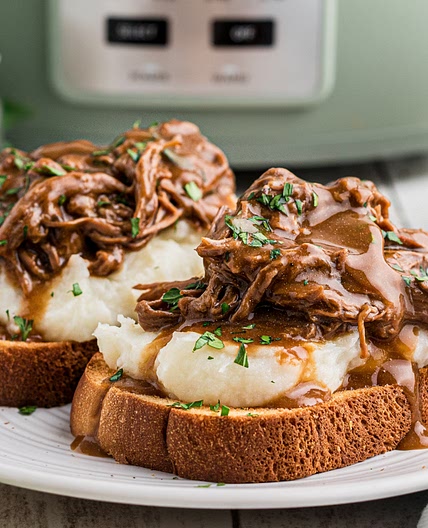 Hot Roast Beef Sandwiches Recipe