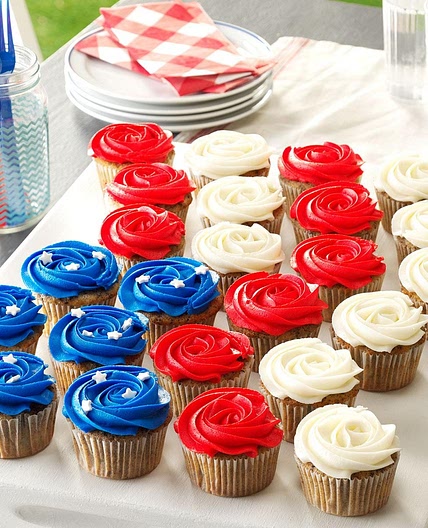 Patriotic Cookies & Cream Cupcakes