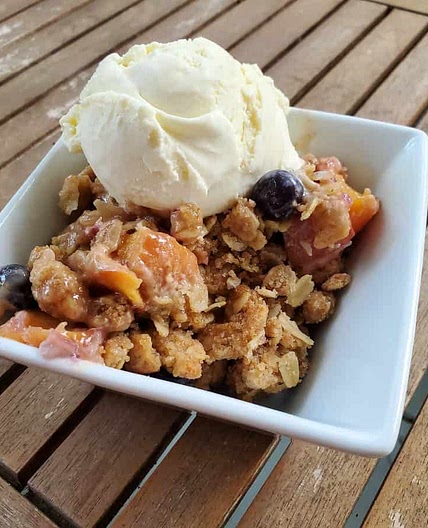 Blueberry Peach Crisp