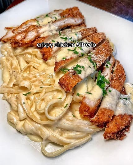 Crispy Chicken Bacon Alfredo